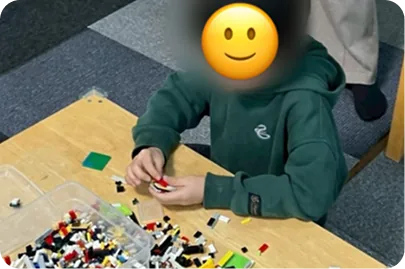 作業の様子です。なにを作っているのかな?